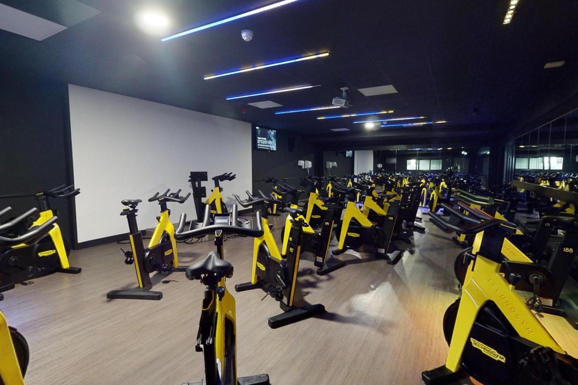 Village Hotel كارديف المظهر الخارجي الصورة