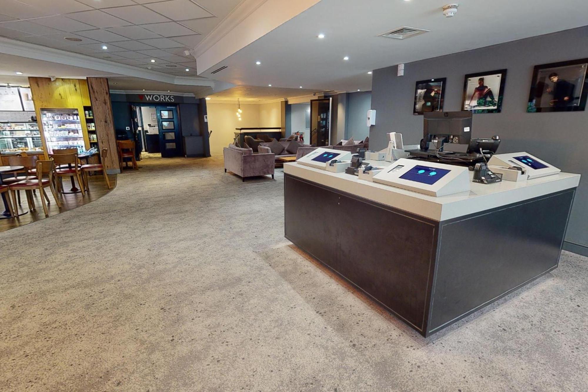 Village Hotel كارديف المظهر الخارجي الصورة