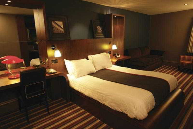 Village Hotel كارديف المظهر الخارجي الصورة