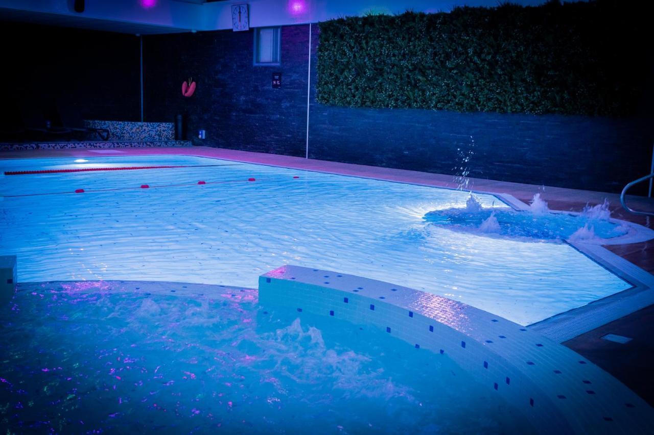 Village Hotel كارديف المظهر الخارجي الصورة